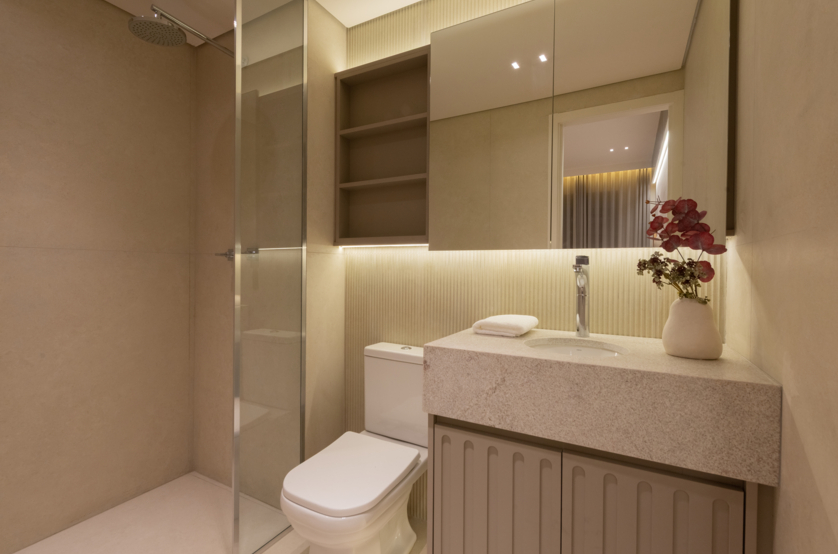 Banheiro da suíte 02 - apto de 137m² (Foto do decorado) 